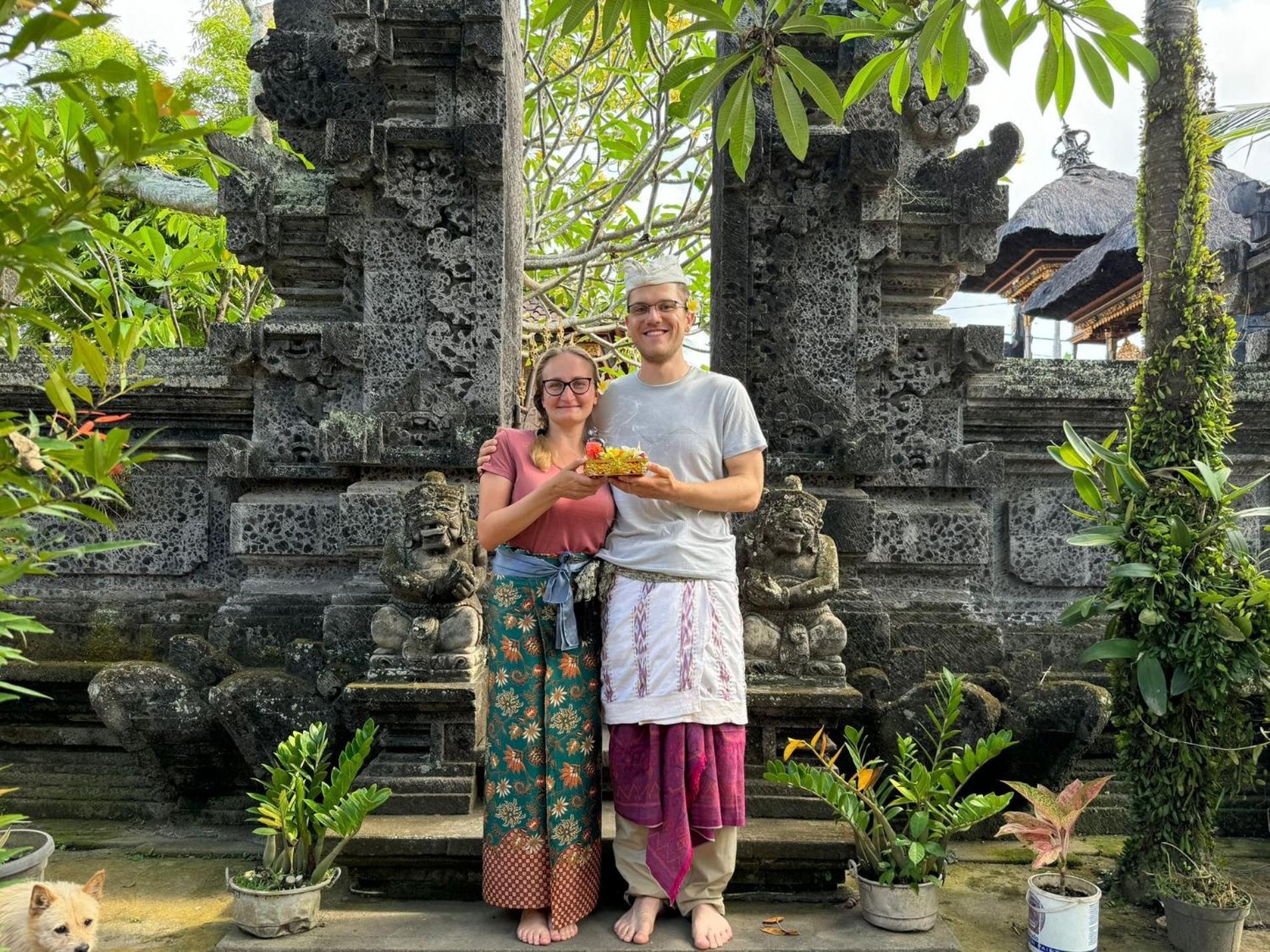 Serongga guest house Lebih Bagian luar foto